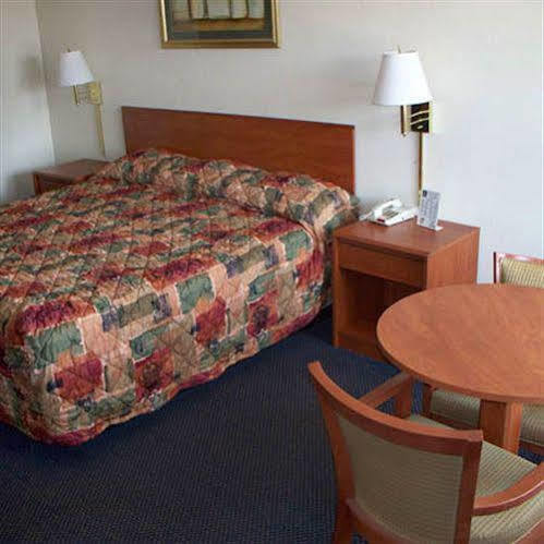 Regency Travel Inn Hayti Cameră foto